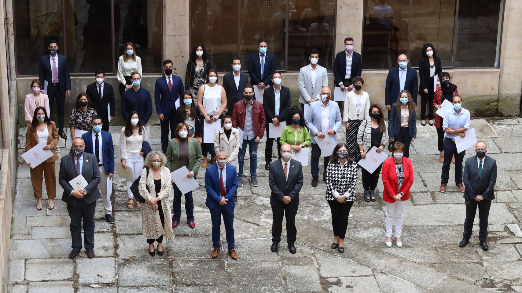 Autores de las 34 mejores tesis de los cursos 18/19 y 19/20