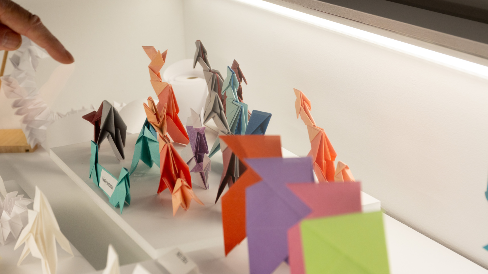 Parte de la exposición "Las pajaritas de mi abuelo"