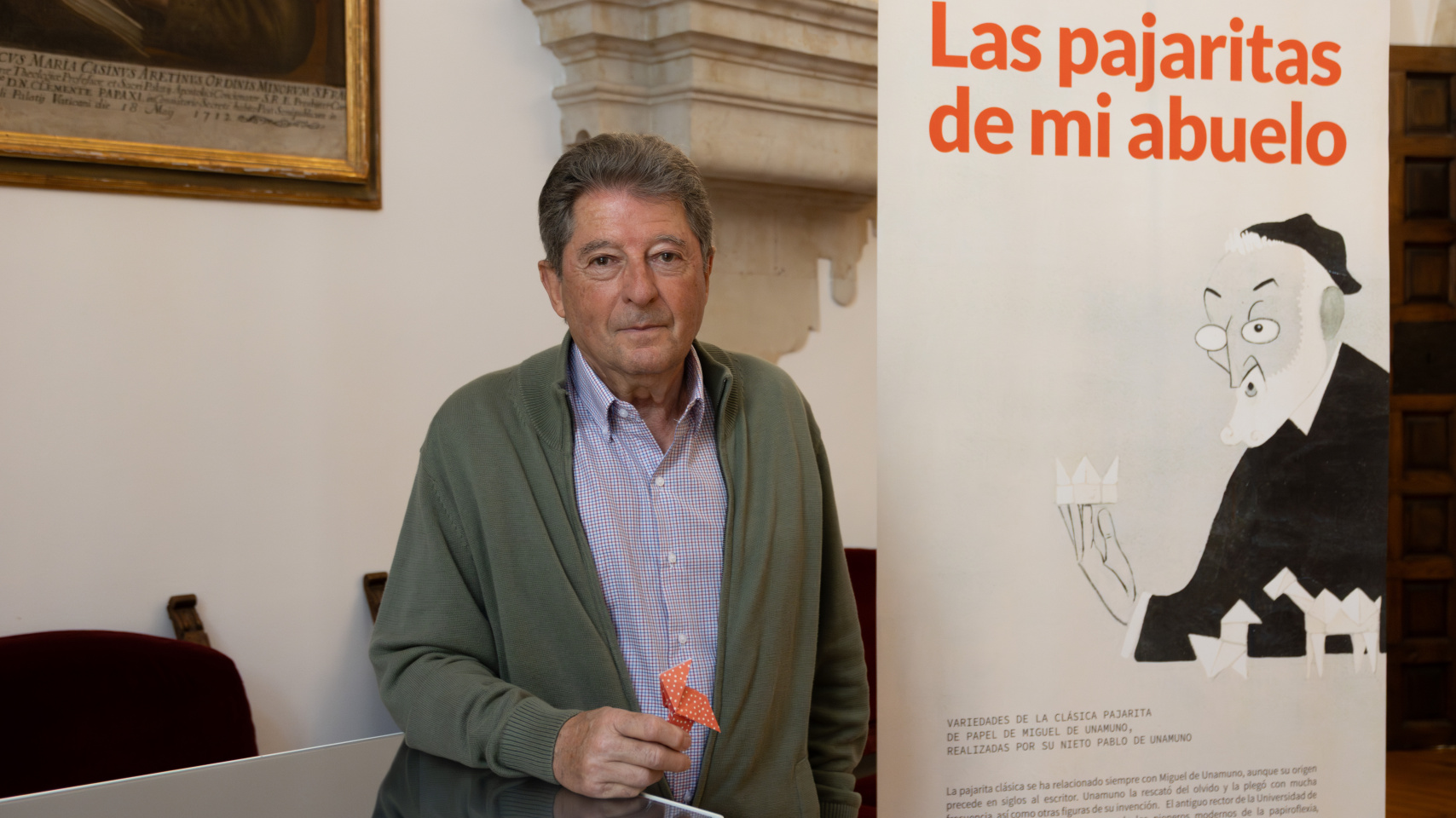 Pablo de Unamuno Pérez presenta la exposición "Las pajaritas de mi abuelo"