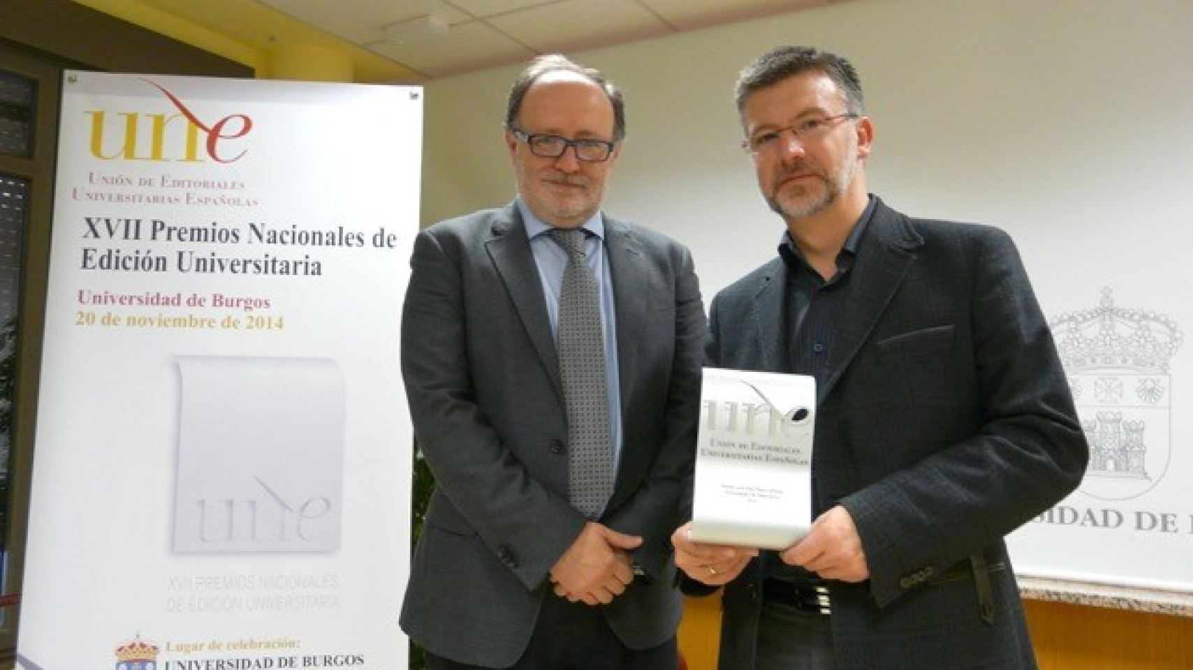 El vicerrector de Ordenación Académica y Profesorado, Mariano Esteban, recogió el galardón por la obra ‘Francisco de Salinas, De Musica libri septem’