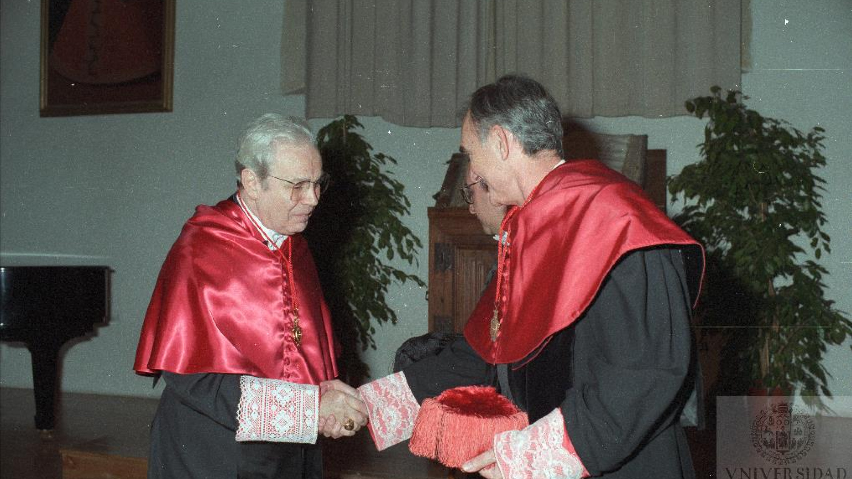 El rector lamenta la muerte del abogado y diplomático peruano Javier Pérez de Cuéllar, doctor honoris causa por la Universidad de Salamanca