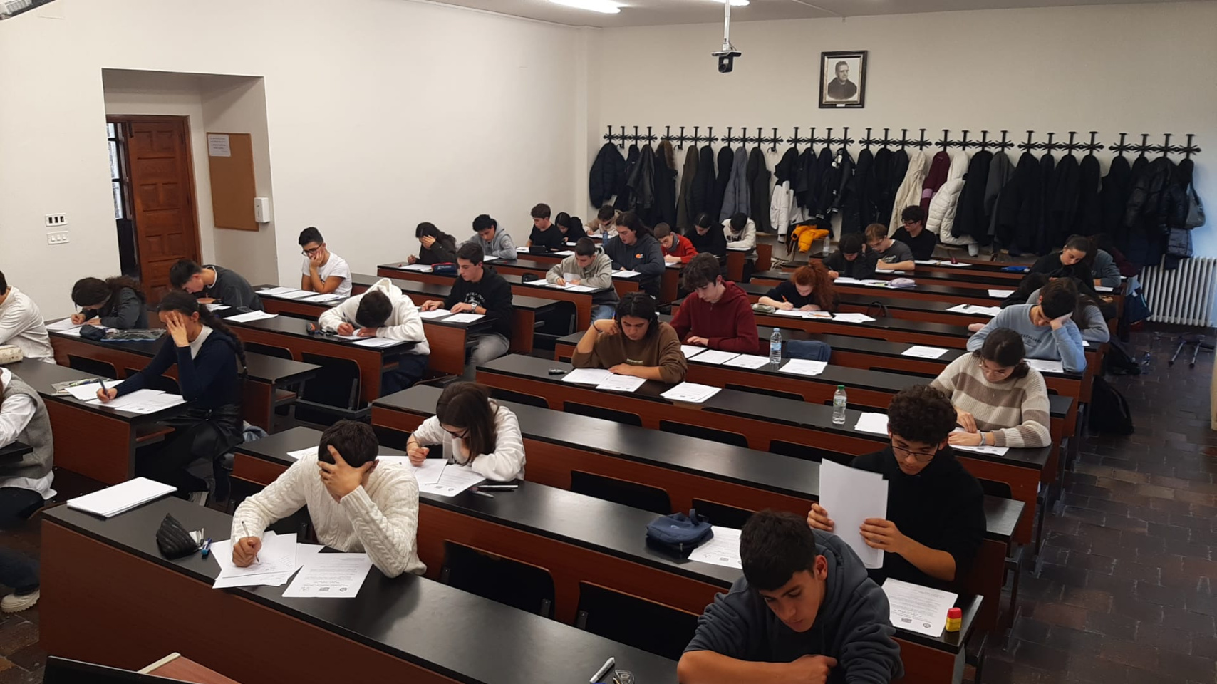 Más de 120 estudiantes de 39 centros de la ESO participan en la fase local de la Olimpiada Matemática