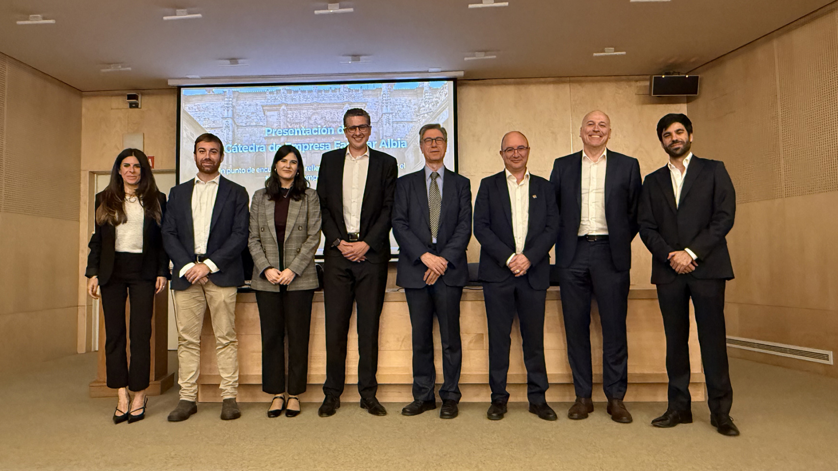 La Universidad de Salamanca presenta la Cátedra de Empresa Familiar Albia