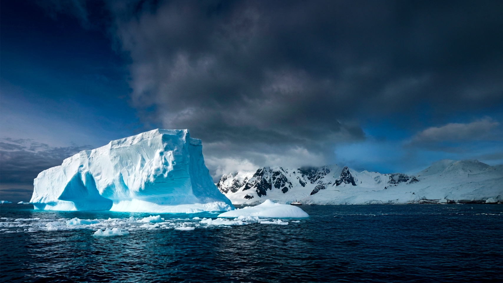 Imagen de un iceberg en el Ártico
