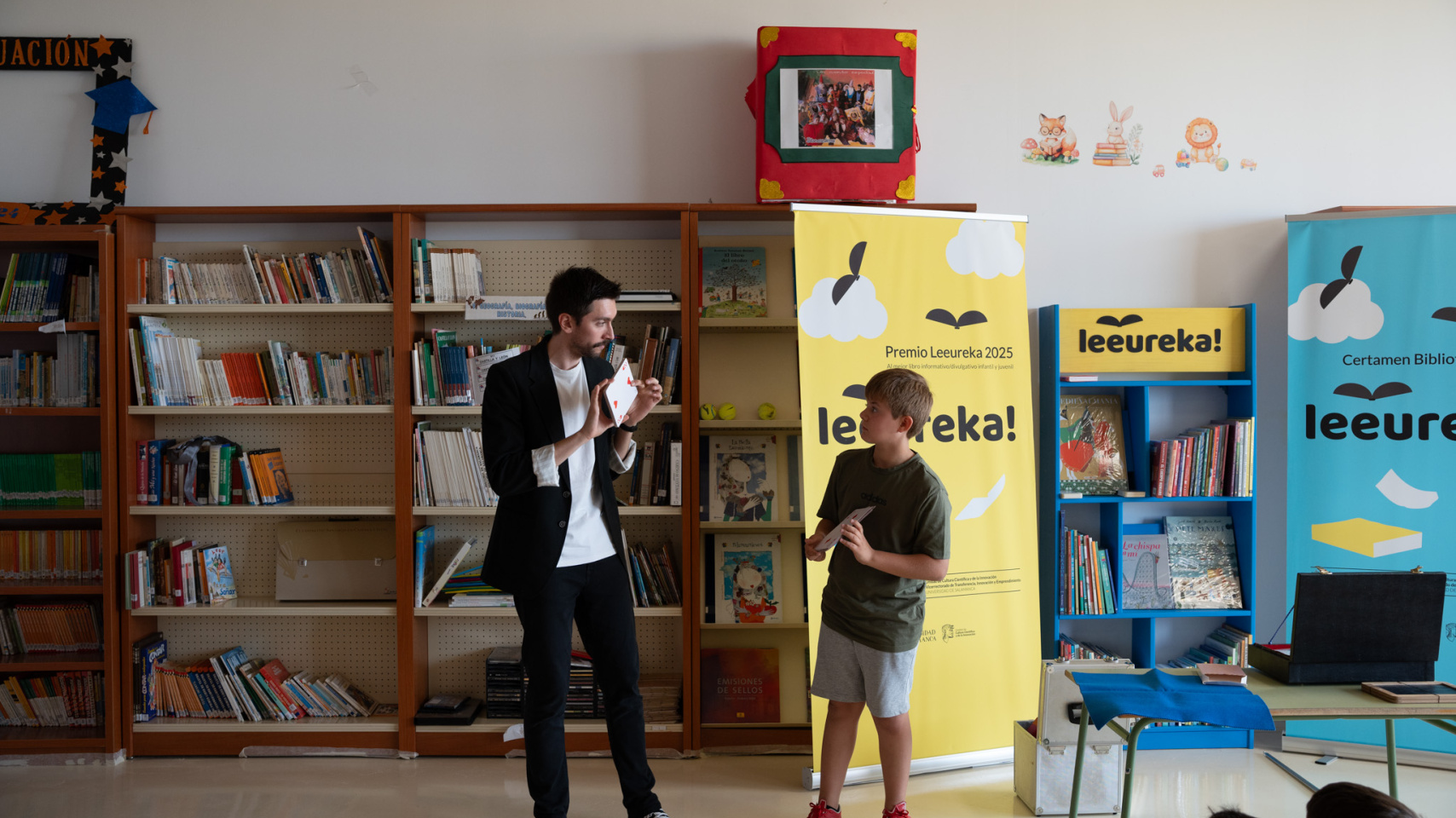 La USAL entrega sus premios Leeureka e invita a un diálogo con expertos en torno al libro informativo infantil