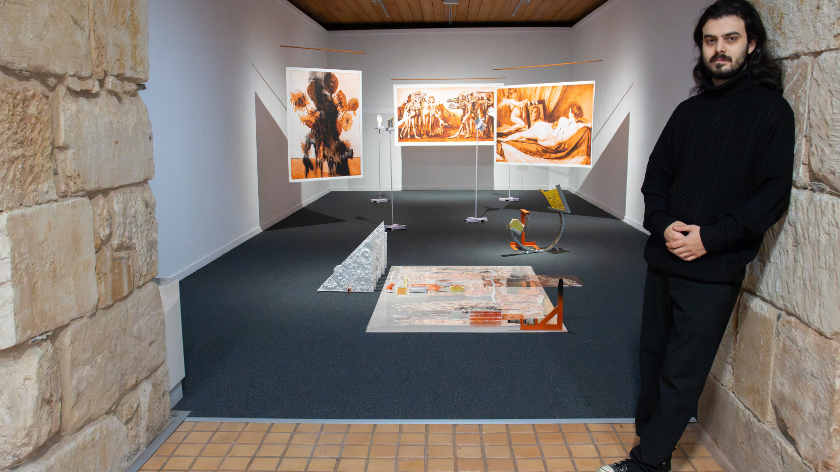 El artista Guillermo Coni Molina nos muestra su exposición  ‘Arqueología de la iconoclastia’