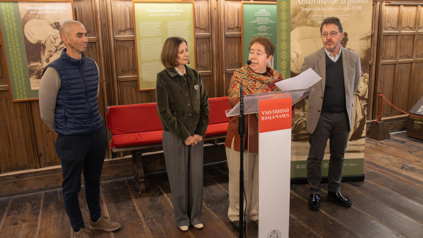 La exposición “Amazonas de la pluma”, organizada por la Unidad de Cultura Científica y de la Innovación y la Biblioteca General Histórica