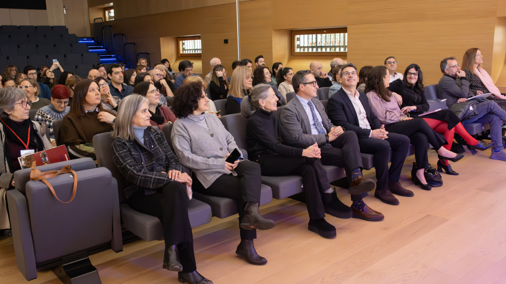 El rector de la USAL reivindica el legado de Vitoria en la presentación del programa ‘Incorpora’ de Fundación La Caixa