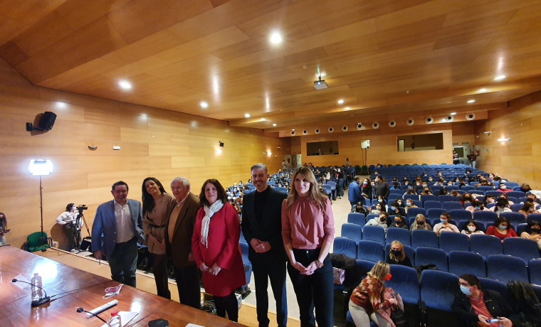 Primer debate de la jornada 'Nuevo Periodismo'