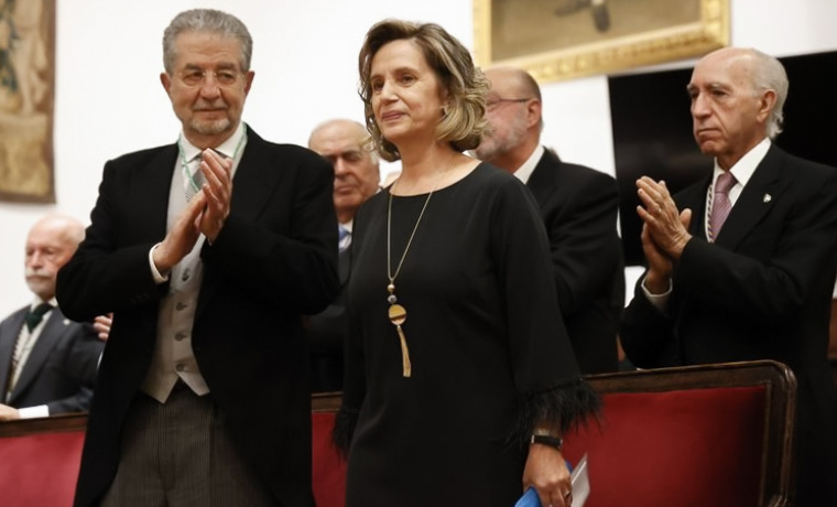 Acto celebrado en el Paraninfo de las Escuelas Mayores de la Universidad 