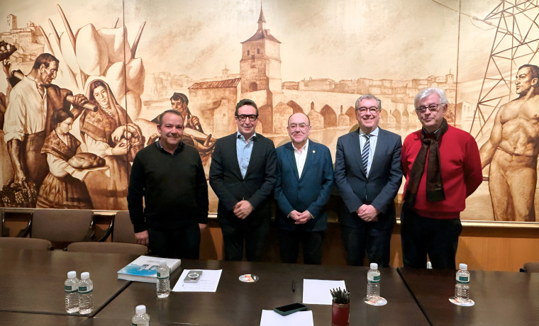 Miembros de la Universidad de Salamanca y de la Cámara de Comercio de Zamora tras la reunión.