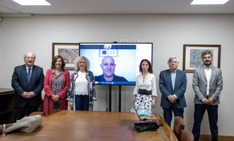 Andrés Trujillo Jiménez y Daniel Enrique Ferrán de Villar ganadores del V Premio Alumni USAL a la excelencia académica “José Manuel Gómez Pérez”