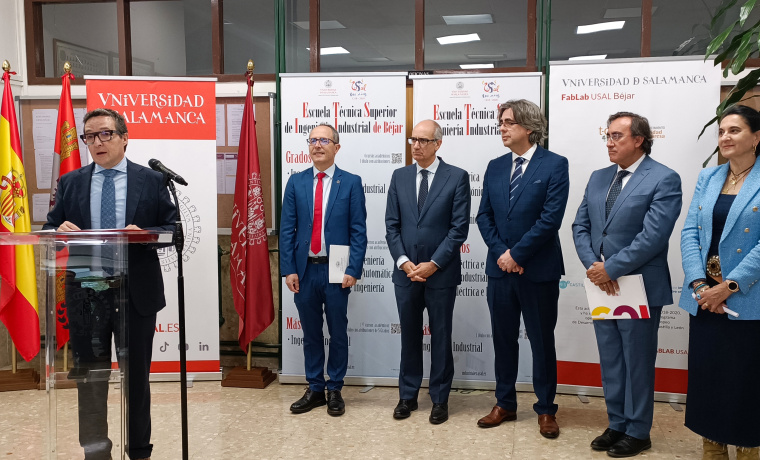 Presentación del Centro Científico, Tecnológico y Empresarial. De izq. a dcha.: Juan Manuel Corchado, José Alejandro Reveriego, Francisco Javier Iglesias, Luis Francisco Martín Hernández, José Francisco Diego Calvo y Mili Pizarro.
