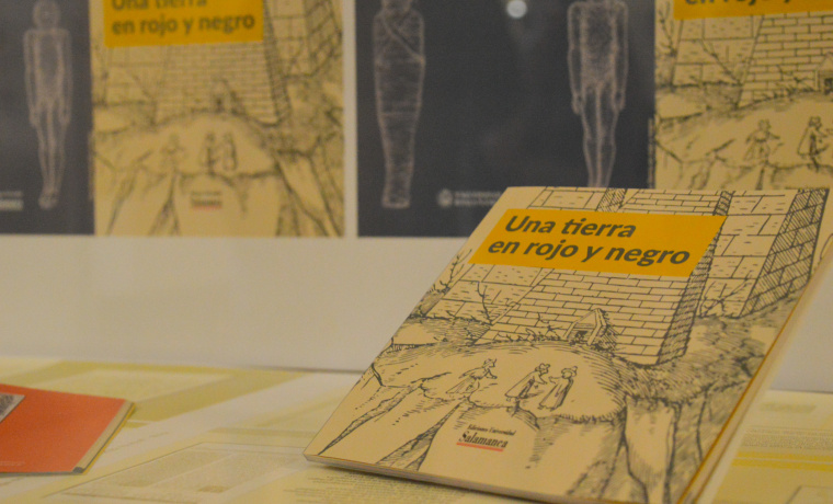 La Biblioteca General Histórica muestra sus fondos bibliográficos sobre Egipto en la exposición ‘Una tierra en rojo y negro’