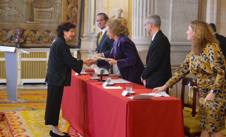 Olvido García Valdés recibe “conmovida y honrada” el XXXI Premio Reina Sofía de Poesía Iberoamericana