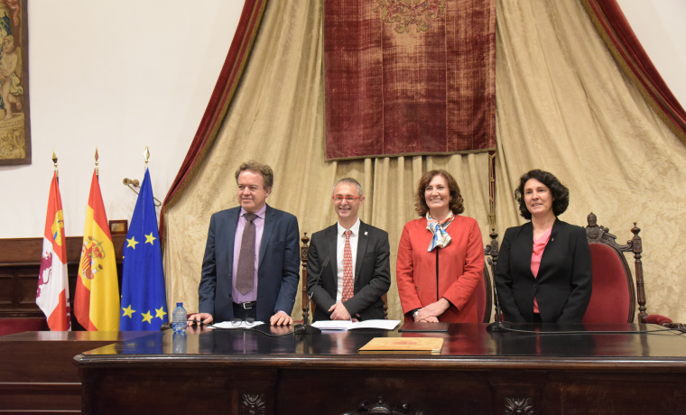 La copia del Códice Calixtino de la Universidad de Salamanca, incluida en el Registro Internacional de la Memoria del Mundo de la UNESCO