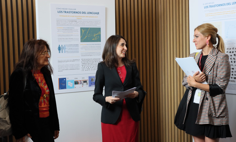 Acto inaugural de la exposición en el CIEUSAL 