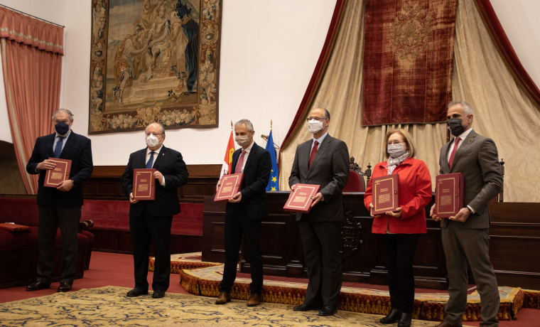Salvador Ignacio Rus Rufuno, Enrique Cabero, Ricardo Rivero, Luis Fuentes, Purificación Galindo y Jacabo Sanz Hermida.