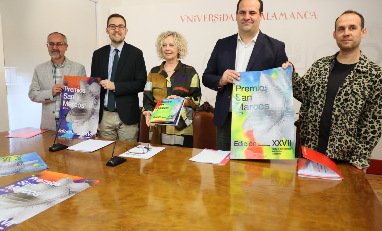 De izquierda a derecha: Luis Barrio, director de Actividades Culturales de la USAL; Ángel Fernández, concejal de Cultura y Turismo del Ayuntamiento de Salamanca; Celia Aramburu, vicerrectora de Estudiantes de la USAL; David Mingo, diputado de Cultura de la Diputación de Salamanca; y Diego del Pozo, vicedecano de Infraestructuras y Extensión Cultural de la Facultad de BBAA 