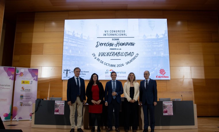 Acto inaugural del congreso. De izquierda a derecha: Carlos Manuel García Carbayo, Purificación Morgado, Juan Manuel Corchado, Nieves Sanz Mulas y Francisco Javier Iglesias.