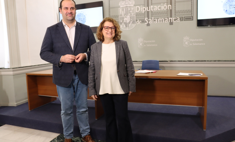 La vicerrectora de Ciencias de la Salud y Asuntos Sociales de la USAL, Ana Martín. junto a David Mingo, diputado de cultura 