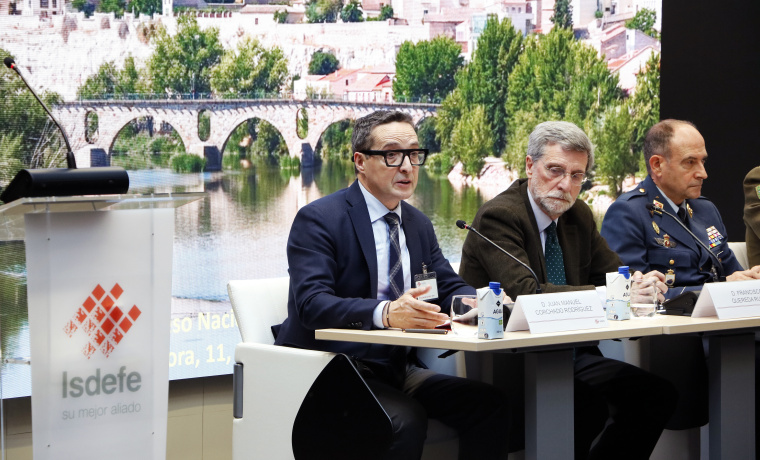 El rector Juan Manuel Corchado asiste al congreso DESEi+d