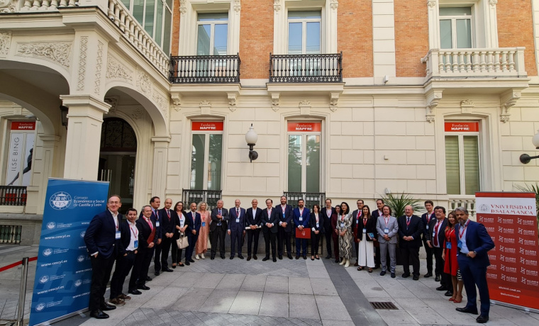 Asistentes a la entrega de "Premios Cum Laude 2022"