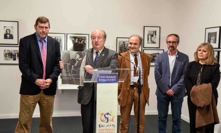 José Manuel Bustos, Enrique Cabero, Jesús Baigorri, Luis Barrio, subdirector del Servicio de Actividades Culturales, e Inmaculada Sánchez Barrios, directora de la Unidad de Igualdad