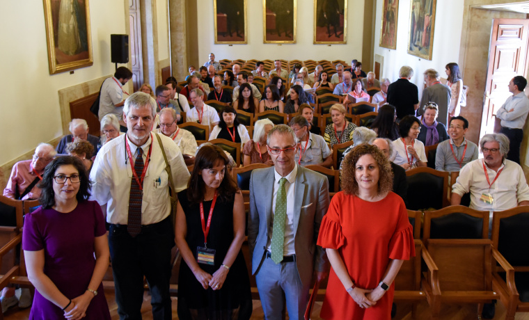 Los asistentes al acto en el Aula Magna de la Facultad de Filología