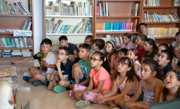 Magia, ciencia y animación a la lectura en la entrega del premio del ‘Certamen Biblioteca Leeureka’ en Doñinos