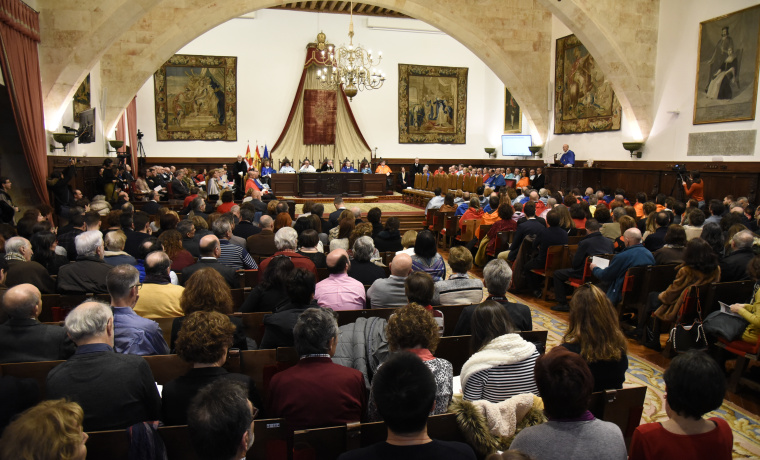 La Universidad de Salamanca celebra la festividad de Santo Tomás de Aquino con la entrega de la Medalla al exrector Daniel Hernández Ruipérez