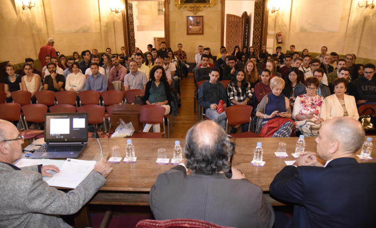 Las facultades de Filosofía y Economía y Empresa organizaron esta acción formativa gratuita y abierta al público