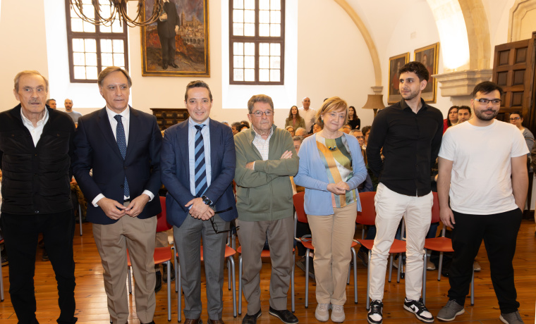 Autoridades y miembros del proyecto "Unamuno Digital" en Casa-Museo Unamuno 