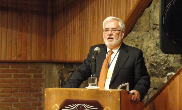 Miguel Ángel Quintanilla, catedrático de Lógica y Filosofía de la Ciencia y director del Instituto Universitario de la Ciencia y la Tecnología ha sido investido doctor honoris causa por la Universidad de Valparaíso, Chile.