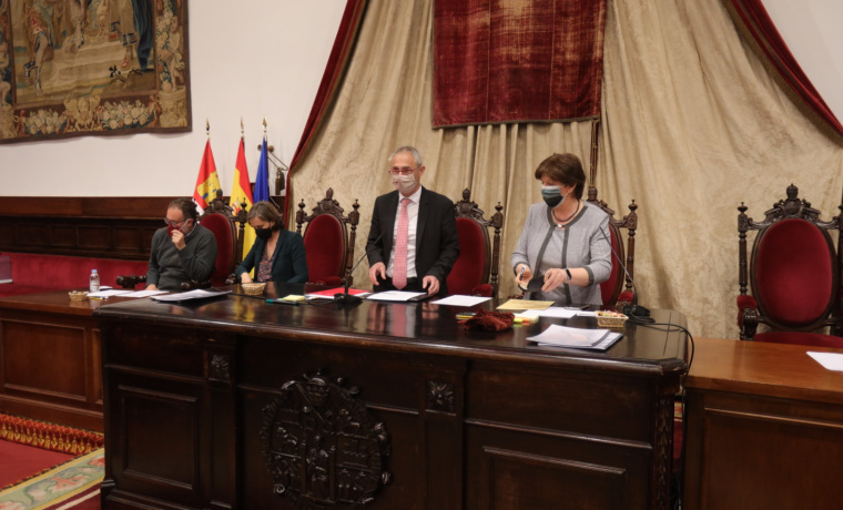 El Claustro de Doctores de la Universidad de Salamanca aprueba los doctorados honoris causa a Rita Laura Segato, Caetano Veloso, Norberto García Cairasco y María Ángeles Durán Heras 