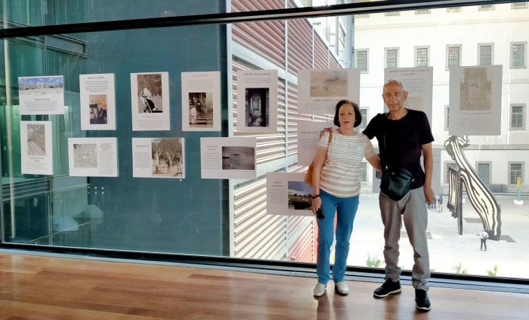 José Manuel del Barrio Aliste y María Luisa Ibáñez Martínez, encargados del proyecto fotográfico "El aula en la calle y la calle en el aula"