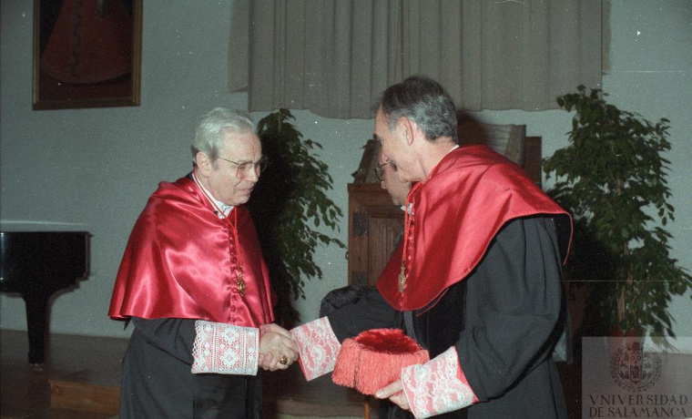 El rector lamenta la muerte del abogado y diplomático peruano Javier Pérez de Cuéllar, doctor honoris causa por la Universidad de Salamanca