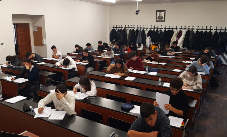 Más de 120 estudiantes de 39 centros de la ESO participan en la fase local de la Olimpiada Matemática