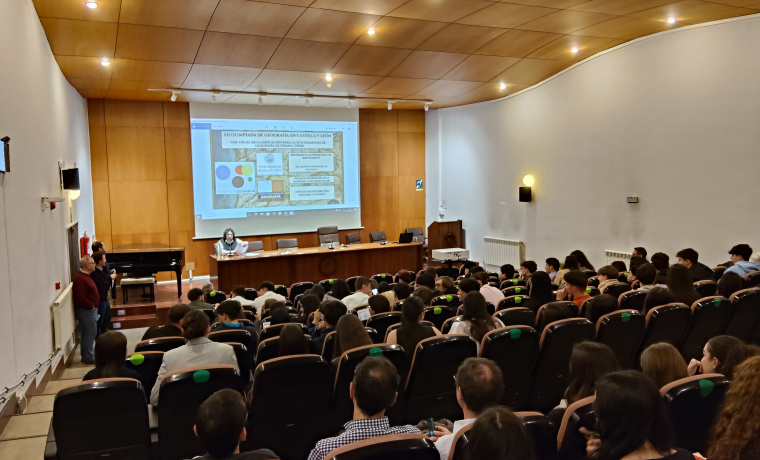 Olimpiadas de Geografía en la fase local de la XII Olimpiada de Geografía de Castilla y León